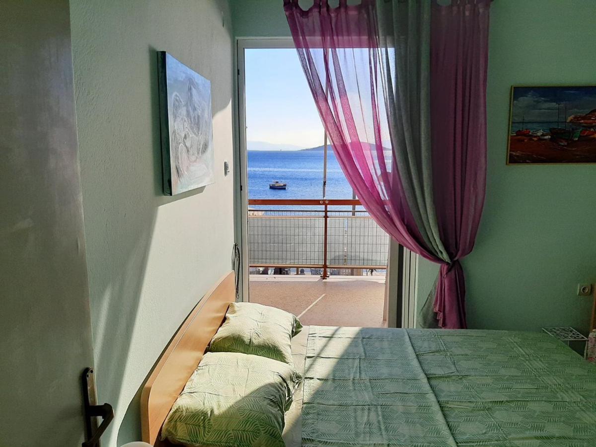 Marmari Μαγευτικο Ηλιβασιλεμα Μαρμαρι Ευβοιαςアパートメント エクステリア 写真